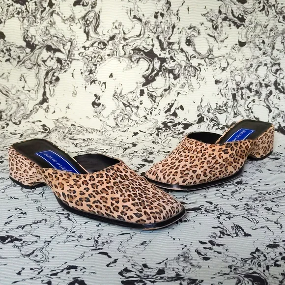 Vintage suede cheetah print mules - Picture 1 of 9